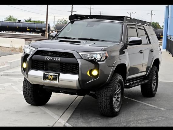 TOYOTA 4-RUNNER 2020 JTEBU5JR0L5796016 image
