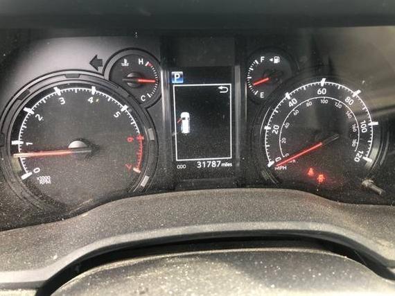 TOYOTA 4-RUNNER 2022 JTETU5JR1N6046898 image