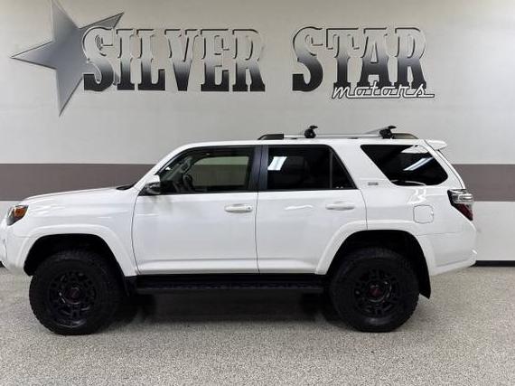 TOYOTA 4-RUNNER 2022 JTENU5JR5N5990217 image