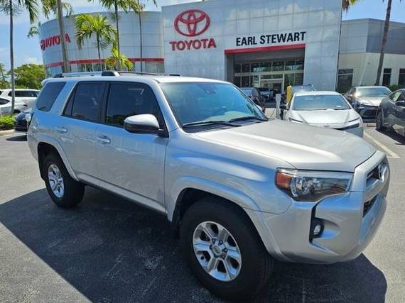 TOYOTA 4-RUNNER 2022 JTEEU5JR7N5262172 image