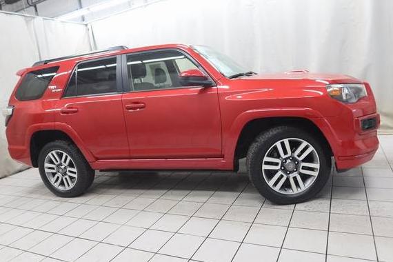 TOYOTA 4-RUNNER 2022 JTESU5JR4N6011641 image