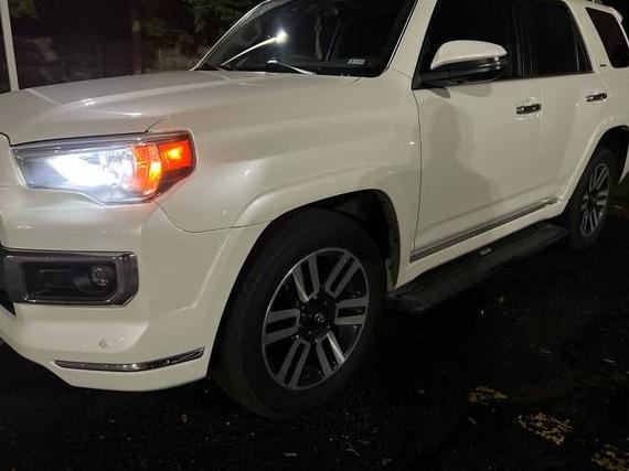 TOYOTA 4-RUNNER 2022 JTEKU5JR8N6049325 image