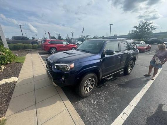 TOYOTA 4-RUNNER 2022 JTERU5JR4N6024579 image