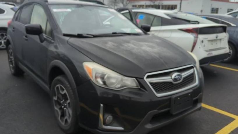 SUBARU CROSSTREK 2016 JF2GPADCXG8270399 image