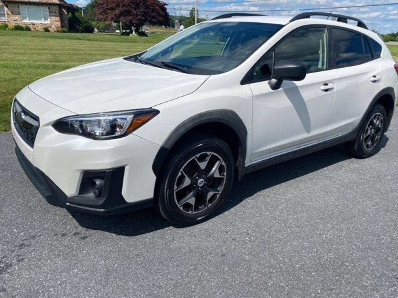 SUBARU CROSSTREK 2018 JF2GTAAC4JH213798 image