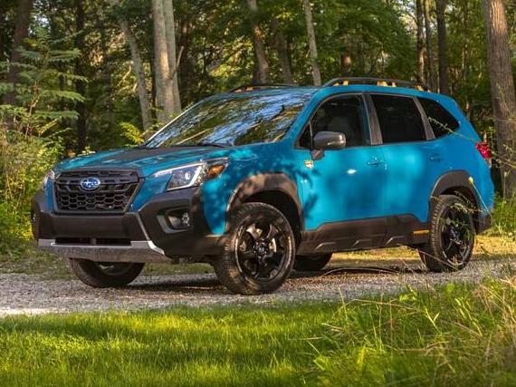 SUBARU FORESTER 2023 JF2SKAPC1PH400509 image