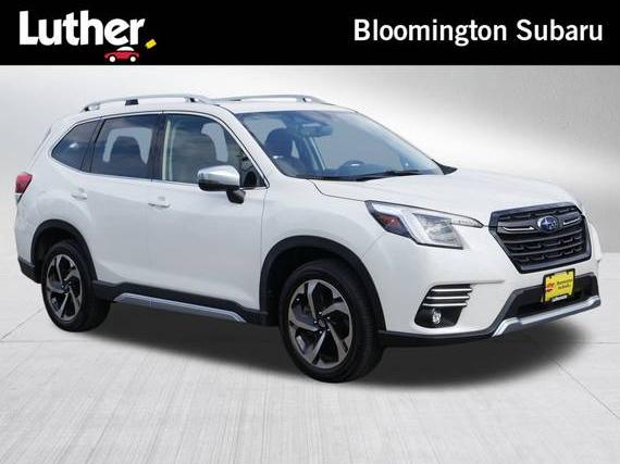 SUBARU FORESTER 2023 JF2SKARC0PH408422 image
