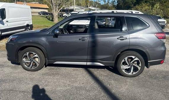 SUBARU FORESTER 2023 JF2SKARC1PH453563 image