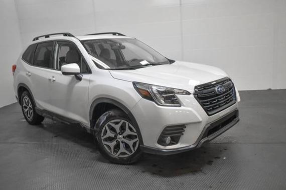 SUBARU FORESTER 2023 JF2SKAEC0PH418874 image