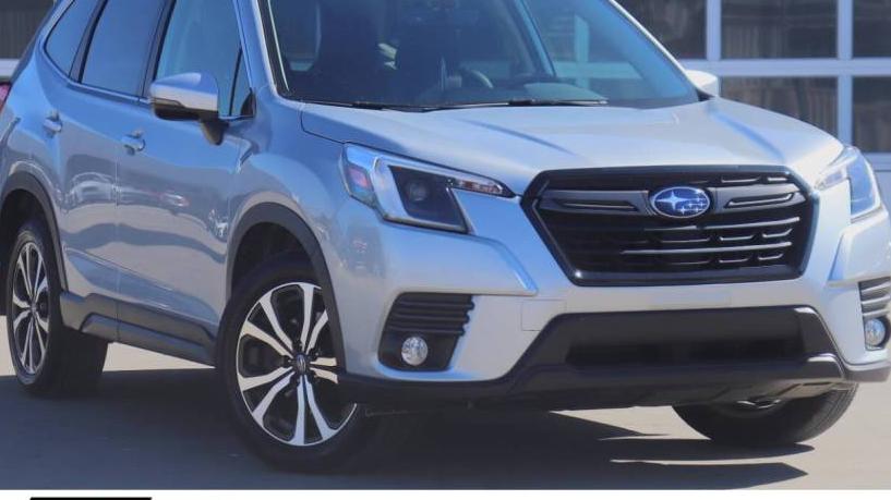 SUBARU FORESTER 2023 JF2SKAPC1PH409727 image