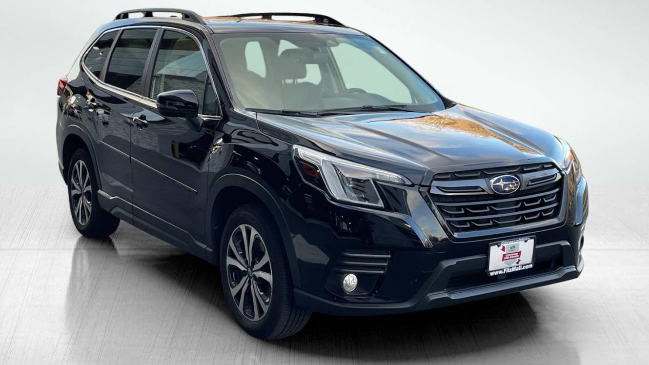 SUBARU FORESTER 2023 JF2SKAPC5PH498816 image