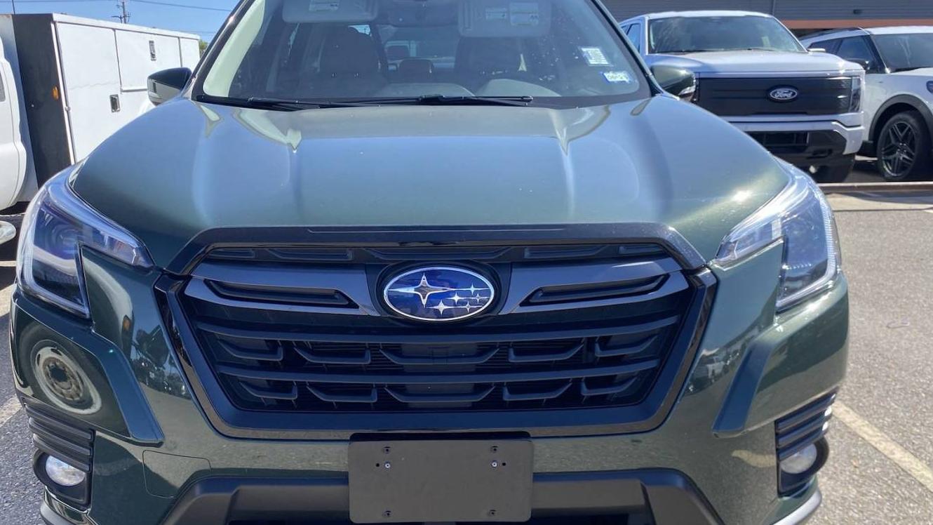 SUBARU FORESTER 2023 JF2SKAPC9PH484983 image