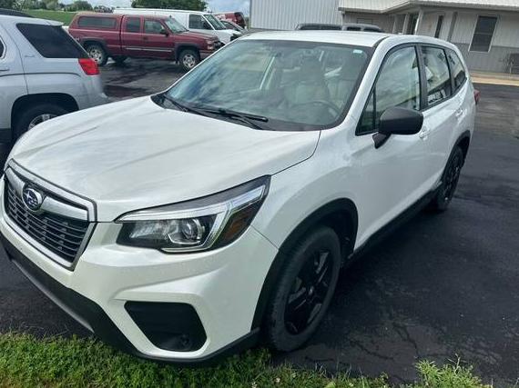 SUBARU FORESTER 2019 JF2SKAAC4KH582966 image