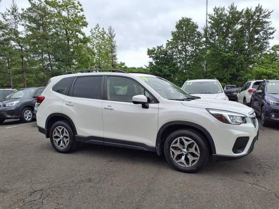 SUBARU FORESTER 2019 JF2SKAGCXKH438197 image