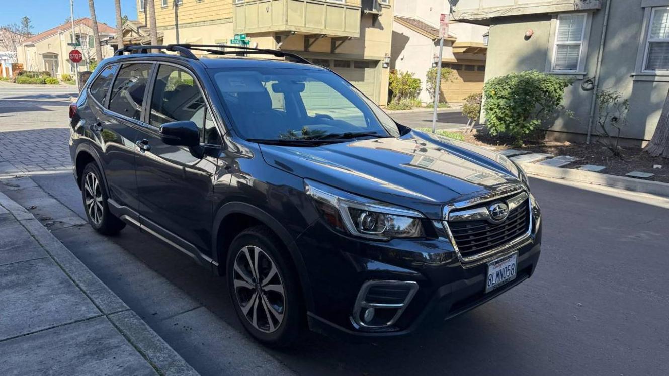 SUBARU FORESTER 2019 JF2SKAUC0KH558692 image