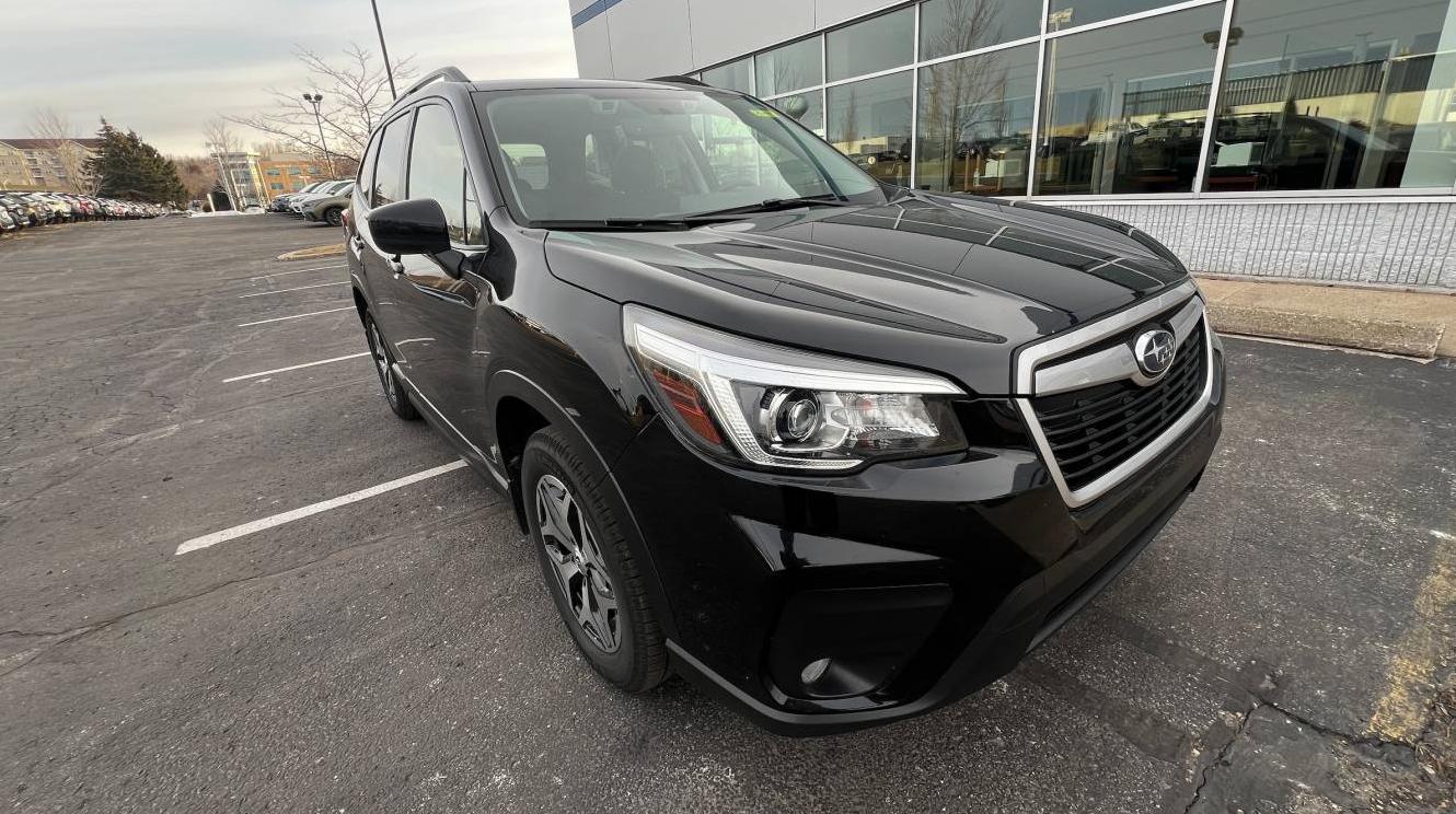 SUBARU FORESTER 2019 JF2SKAEC5KH445139 image