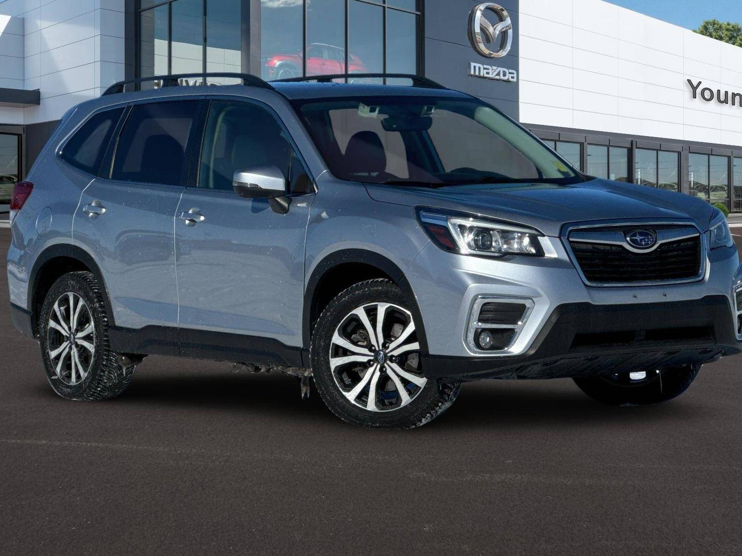 SUBARU FORESTER 2019 JF2SKAUC4KH404924 image