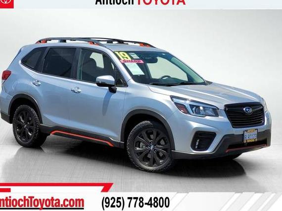 SUBARU FORESTER 2019 JF2SKAPC0KH580056 image