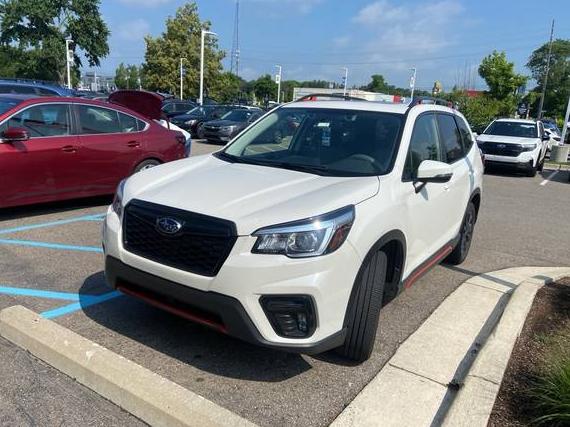 SUBARU FORESTER 2019 JF2SKAPC2KH528475 image