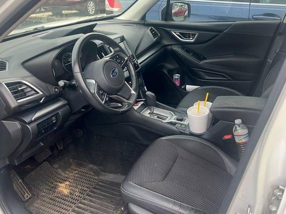 SUBARU FORESTER 2019 JF2SKAEC0KH424151 image