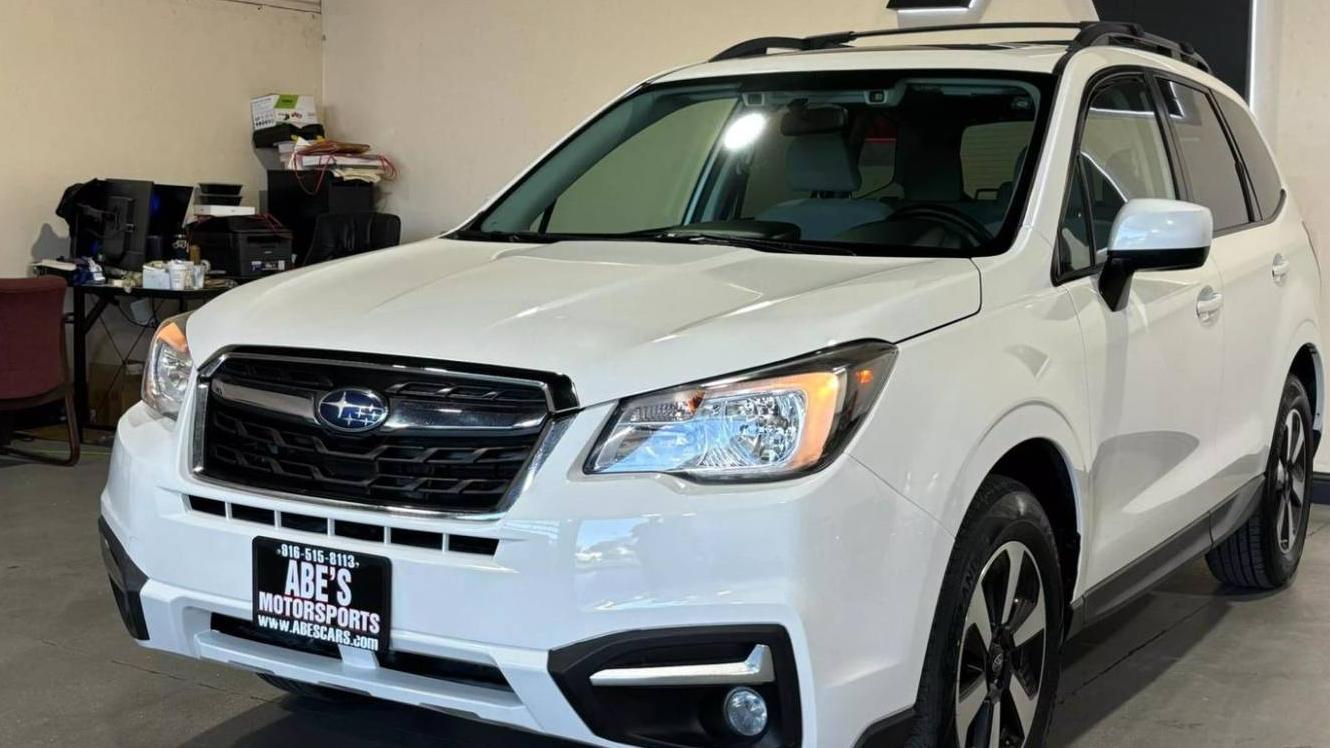 SUBARU FORESTER 2018 JF2SJAGC8JH501881 image