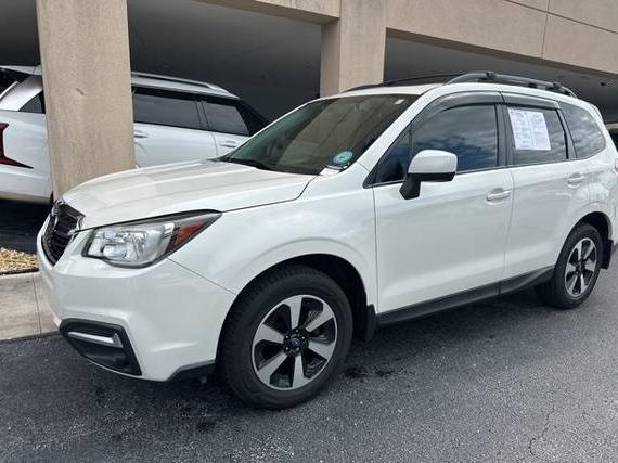 SUBARU FORESTER 2018 JF2SJAGC1JH507277 image