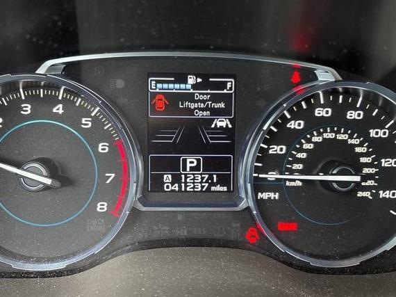 SUBARU FORESTER 2018 JF2SJAWC2JH457782 image