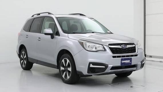 SUBARU FORESTER 2018 JF2SJAEC3JH568391 image