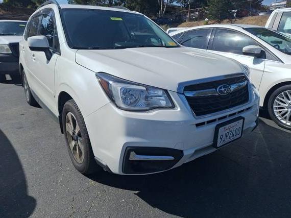 SUBARU FORESTER 2018 JF2SJAEC6JH432501 image