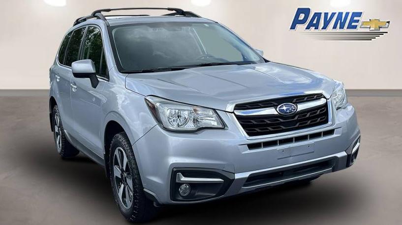 SUBARU FORESTER 2018 JF2SJAGC4JH506477 image