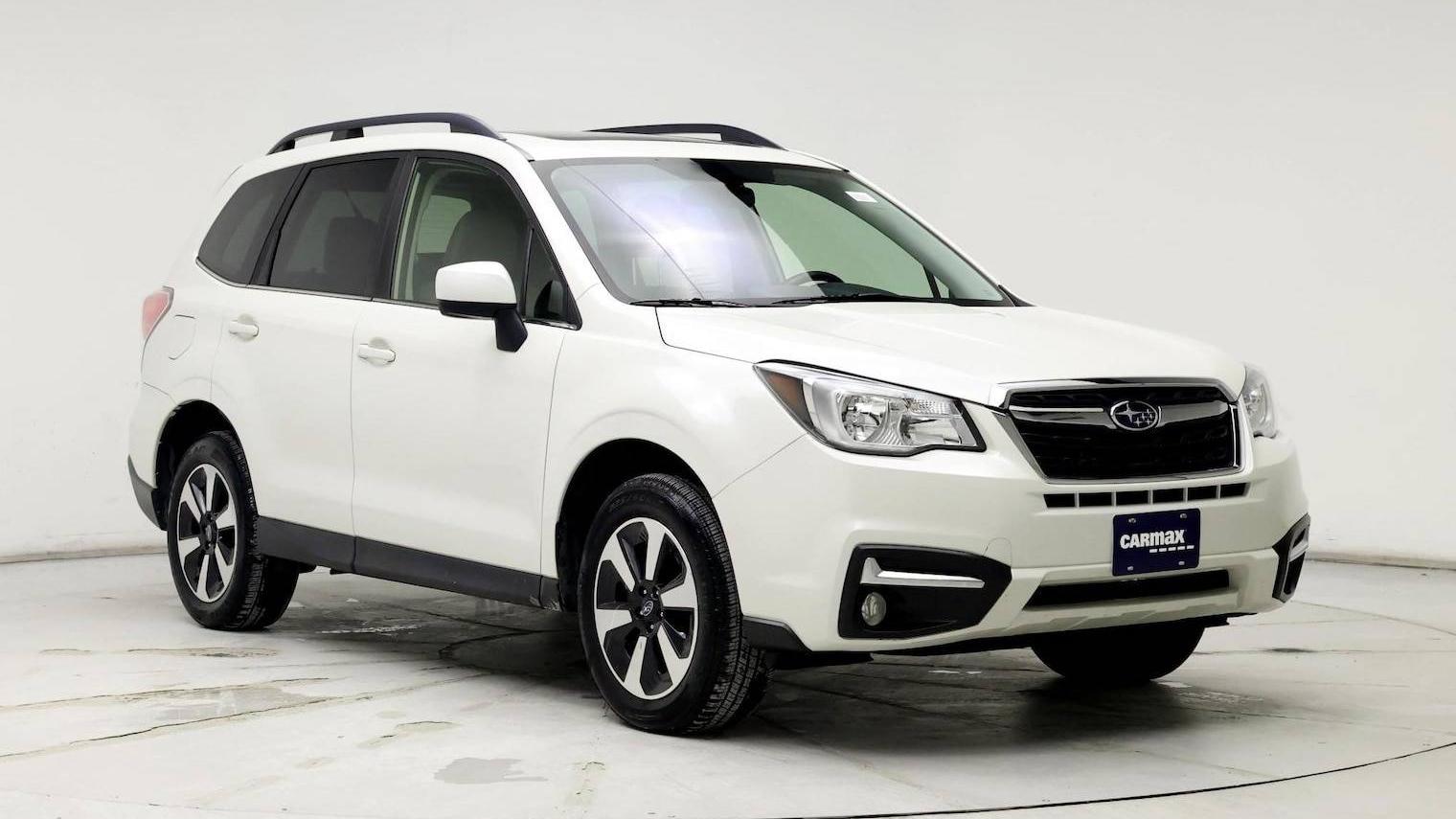 SUBARU FORESTER 2018 JF2SJAJC2JH521746 image