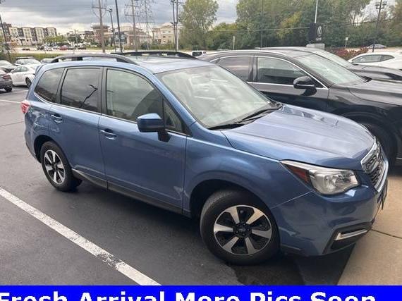 SUBARU FORESTER 2018 JF2SJAGC2JH523066 image