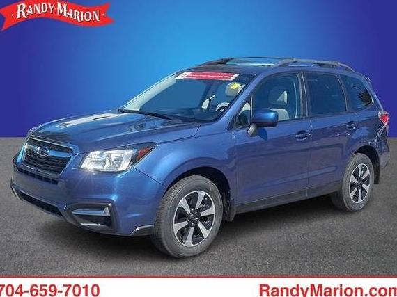 SUBARU FORESTER 2018 JF2SJAEC5JH565377 image