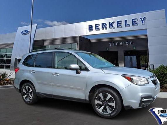 SUBARU FORESTER 2017 JF2SJADC2HH488558 image