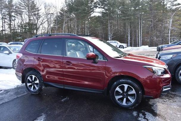 SUBARU FORESTER 2017 JF2SJARC4HH557274 image