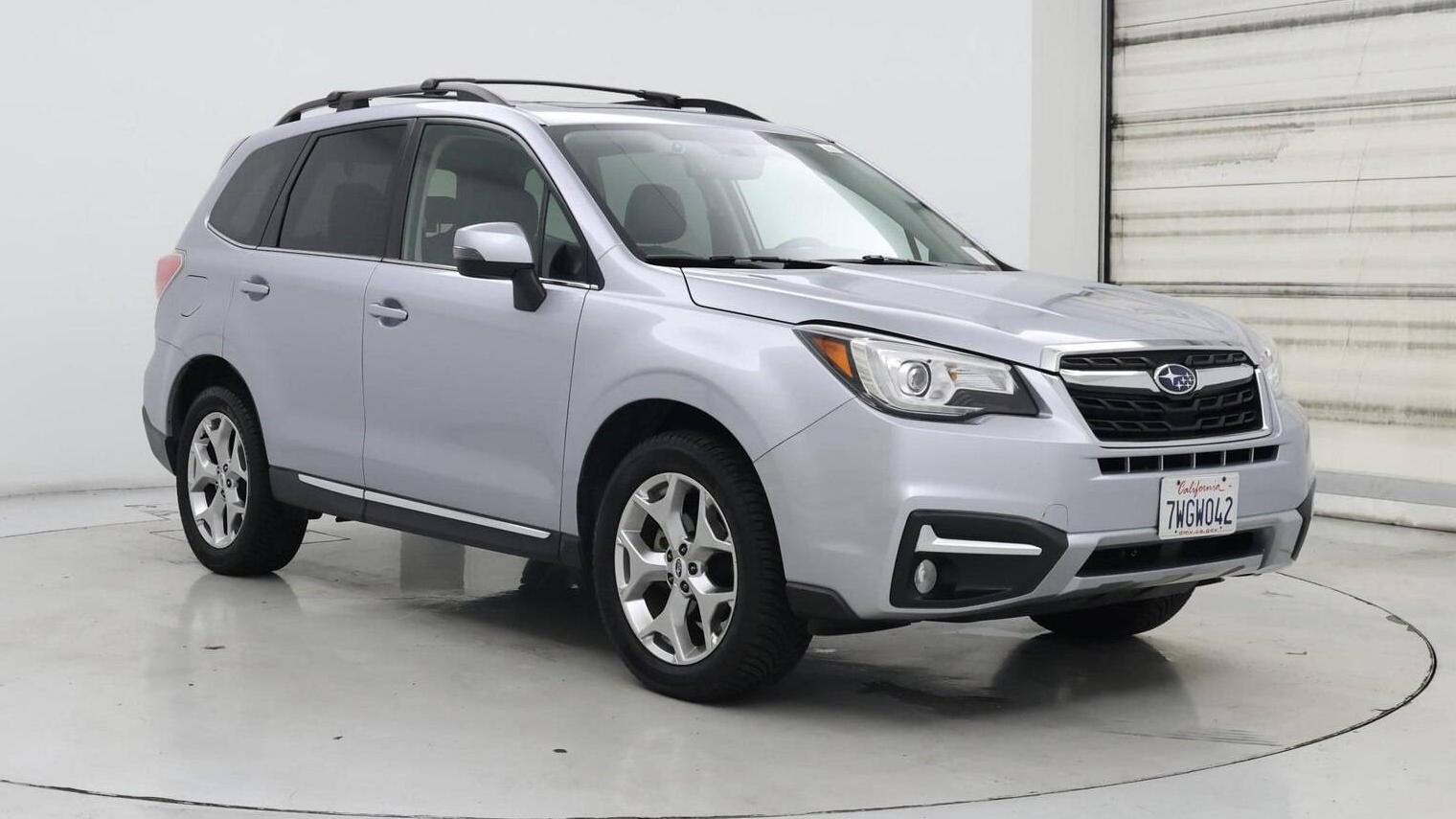 SUBARU FORESTER 2017 JF2SJAWC3HH527803 image