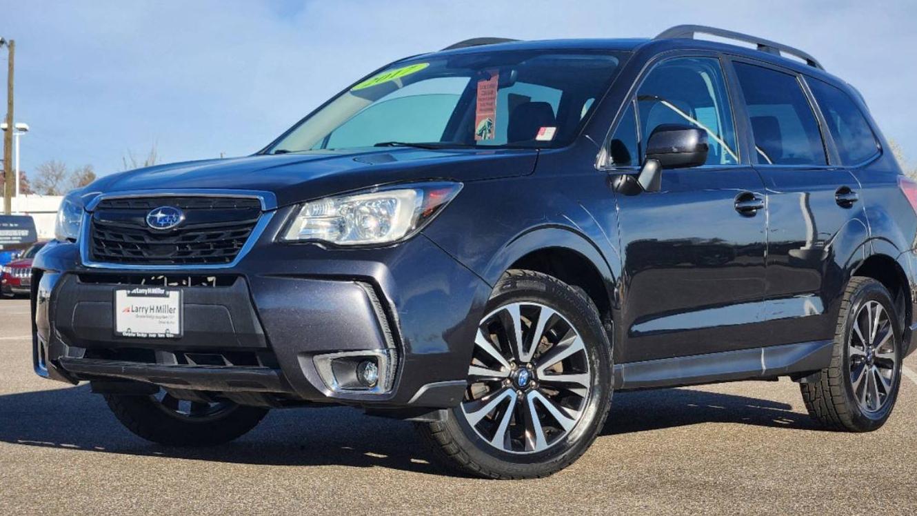 SUBARU FORESTER 2017 JF2SJGEC1HH404800 image