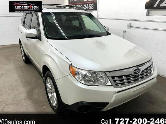 SUBARU FORESTER 2013 JF2SHADC8DH432176 image