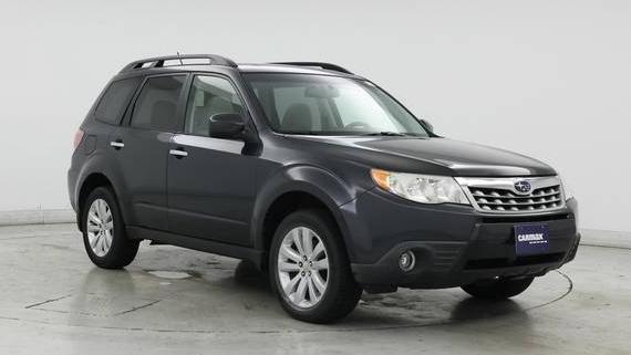 SUBARU FORESTER 2013 JF2SHADC0DH439235 image