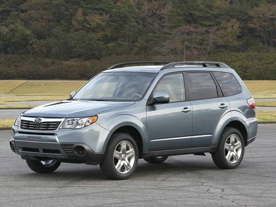 SUBARU FORESTER 2013 JF2SHABC6DH444555 image