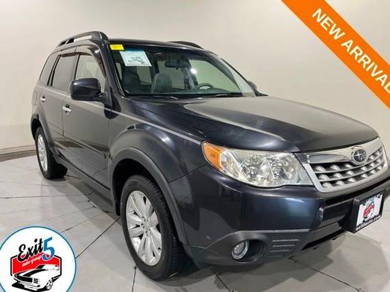 SUBARU FORESTER 2013 JF2SHADC6DH438977 image