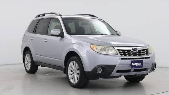 SUBARU FORESTER 2013 JF2SHAEC7DH419403 image