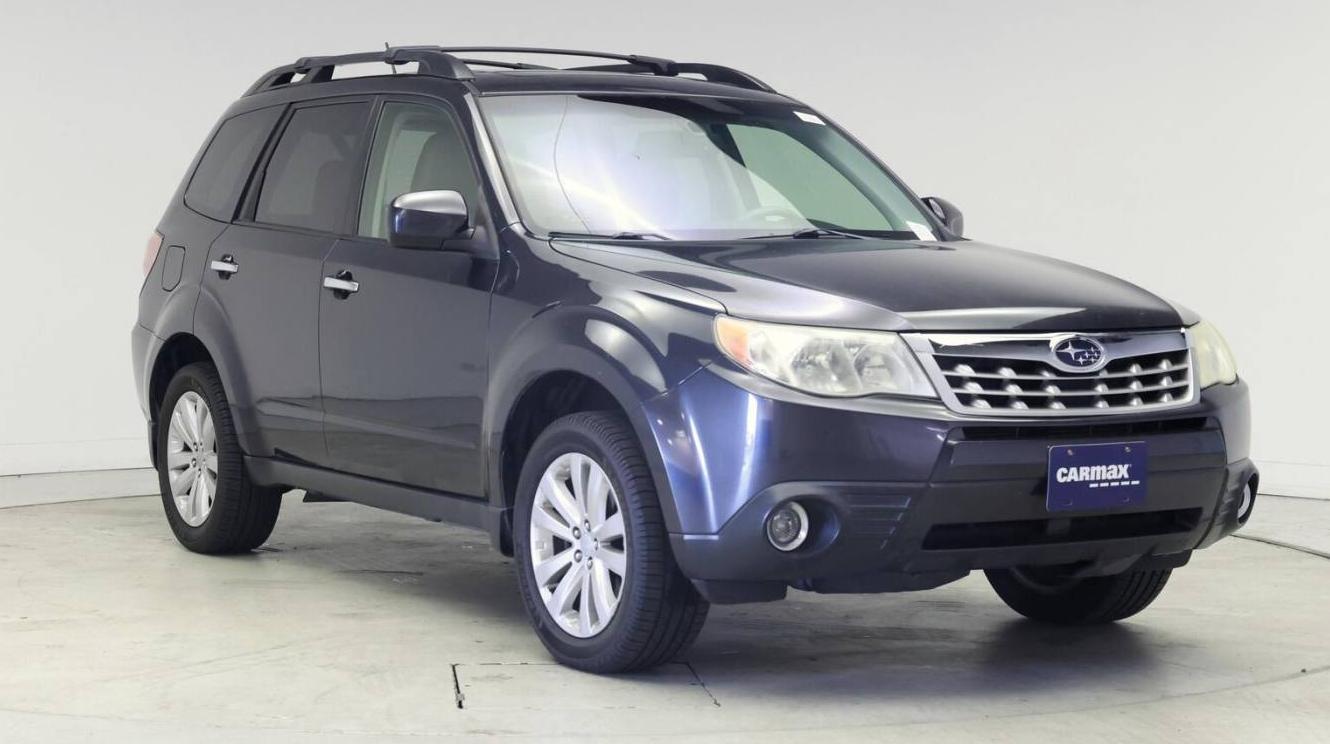 SUBARU FORESTER 2013 JF2SHAEC1DH417467 image