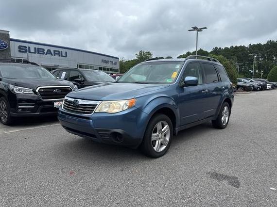 SUBARU FORESTER 2010 JF2SH6CC0AH801879 image