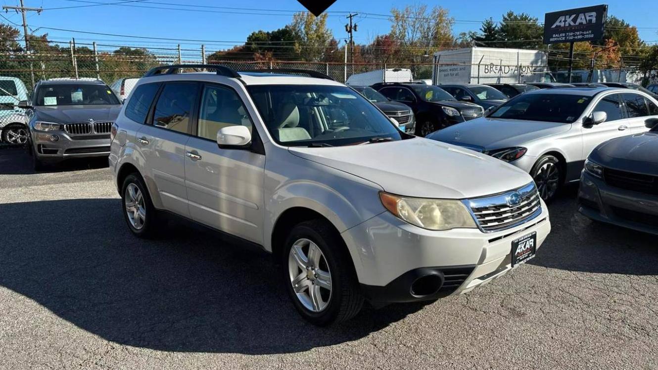 SUBARU FORESTER 2010 JF2SH6CC0AH752988 image