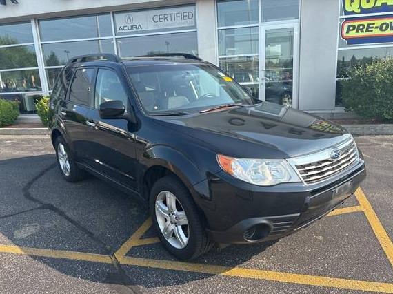 SUBARU FORESTER 2010 JF2SH6CC3AH798993 image