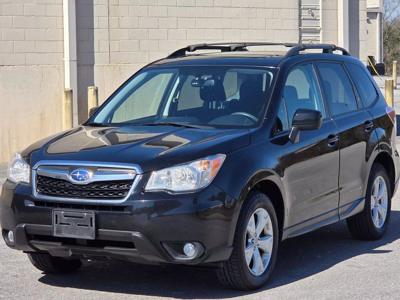 SUBARU FORESTER 2015 JF2SJADC5FH588179 image