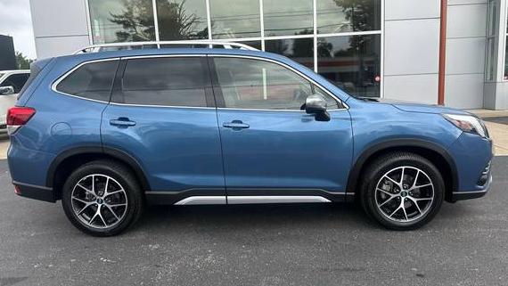 SUBARU FORESTER 2022 JF2SKARC8NH500990 image