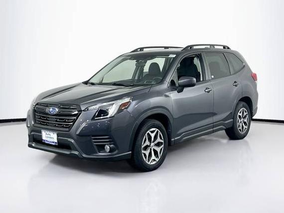 SUBARU FORESTER 2022 JF2SKAEC8NH468032 image