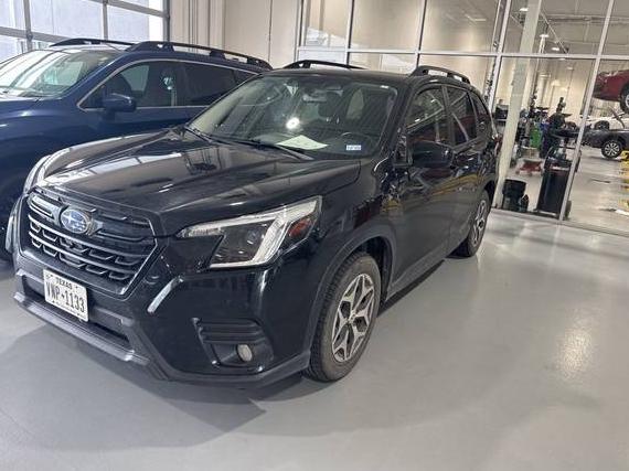 SUBARU FORESTER 2022 JF2SKADC7NH417719 image